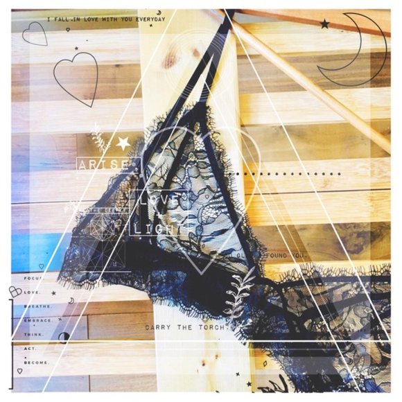 ༟༟The — ⁺ ! 🌙 REASONS ♡ - Picture 4 of 6